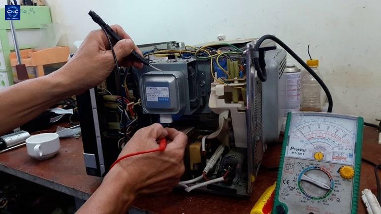 Sửa Lò Vi Sóng Uy Tín 24/7 Hà Nội 3 Quy trình sửa lò vi sóng tại Điện lạnh CNC