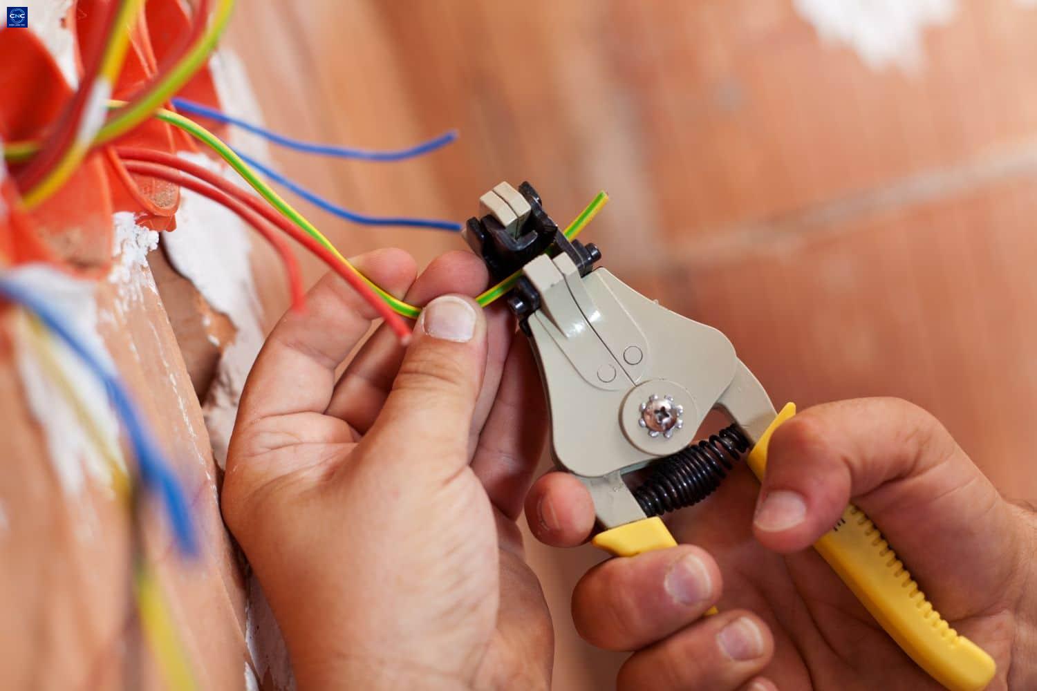 Thay gas tủ lạnh tại nhà 24/7 uy tín tại Hà Nội 2 Nguyên nhân tủ lạnh hết gas là gì?