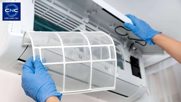 Cách vệ sinh lưới lọc máy lạnh đơn giản tại nhà 1 Cách vệ sinh lưới lọc máy lạnh có quan trọng không?