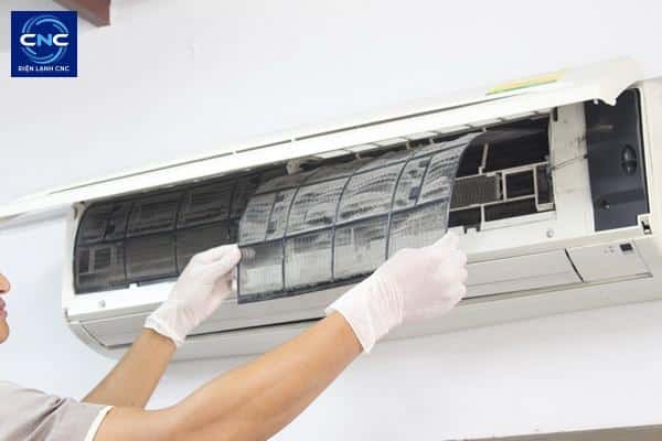 Các tác hại của việc không vệ sinh điều hòa 3 Tác hại của việc không vệ sinh điều hòa: Máy phát ra tiếng ồn