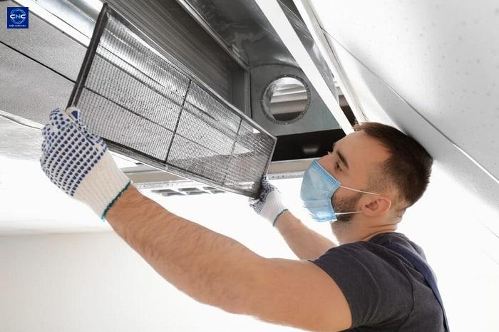 Vệ sinh máy lạnh âm trần uy tín ở đâu Hà Nội? 4 Vệ sinh máy lạnh âm trần uy tín ở đâu Hà Nội?
