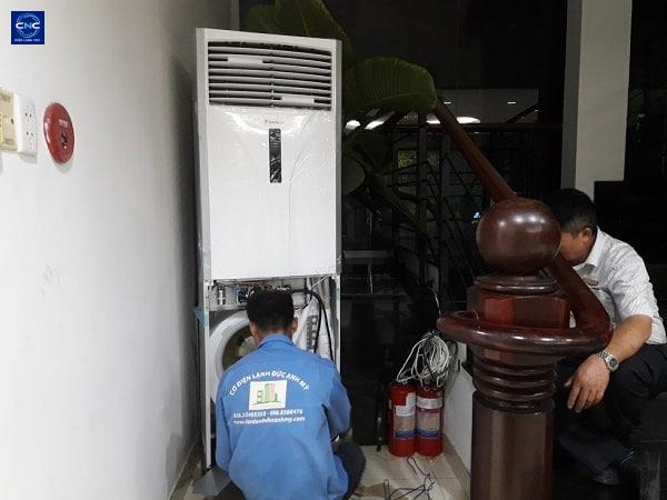 Cách vệ sinh máy lạnh tủ đứng nhanh nhất tại nhà 1 vệ sinh máy lạnh tủ đứng
