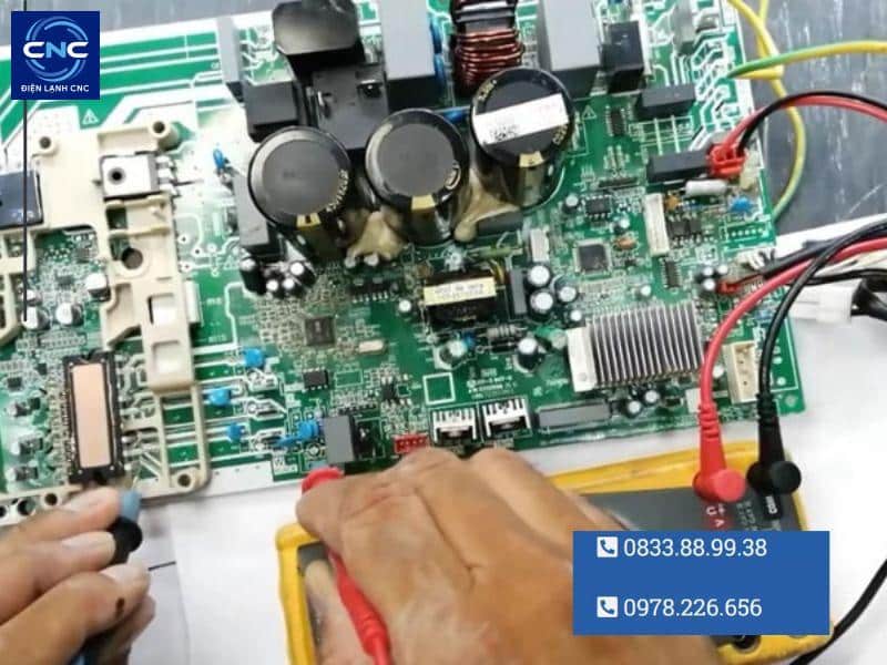 Điều hòa không ra nước – Nguyên nhân và cách khắc phục tại nhà 4 bo mạch máy lạnh bị hỏng