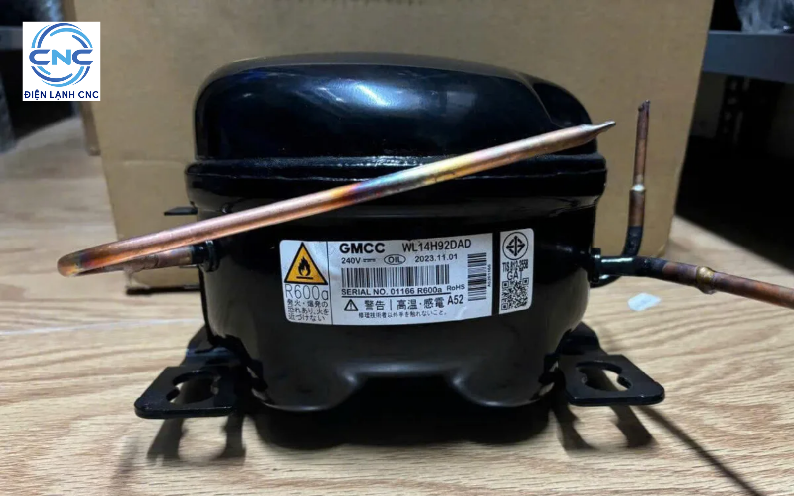 Thay lốc tủ lạnh Hitachi chính hãng - Dấu hiệu và nguyên nhân hư hỏng 4 Lốc tủ lạnh Hitachi chính hãng của Trung tâm Điện lạnh CNC